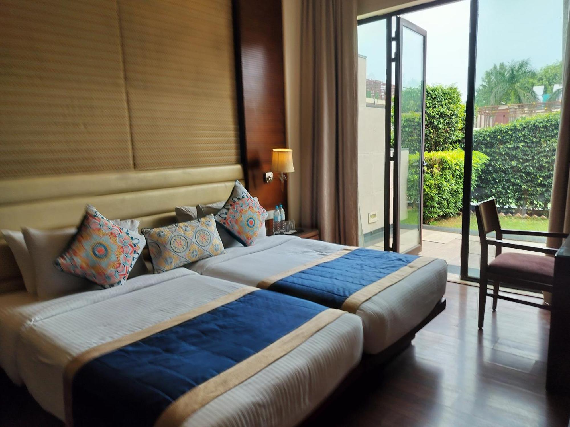 Hotel Oodles Chhattarpur South Delhi